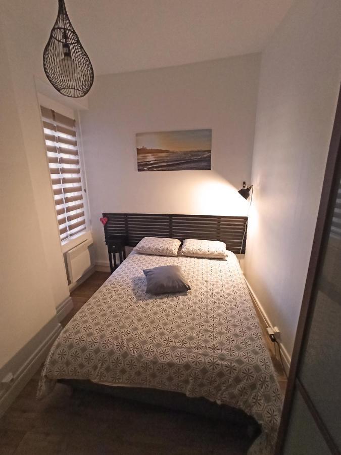 Bel appartement indépendant centre de Magny-Cours avec parking Esterno foto