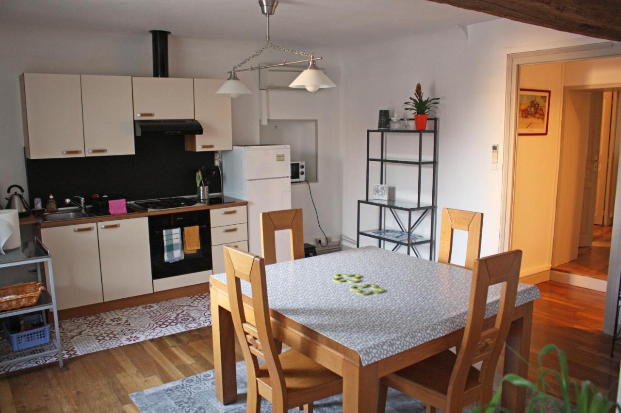 Bel appartement indépendant centre de Magny-Cours avec parking Esterno foto