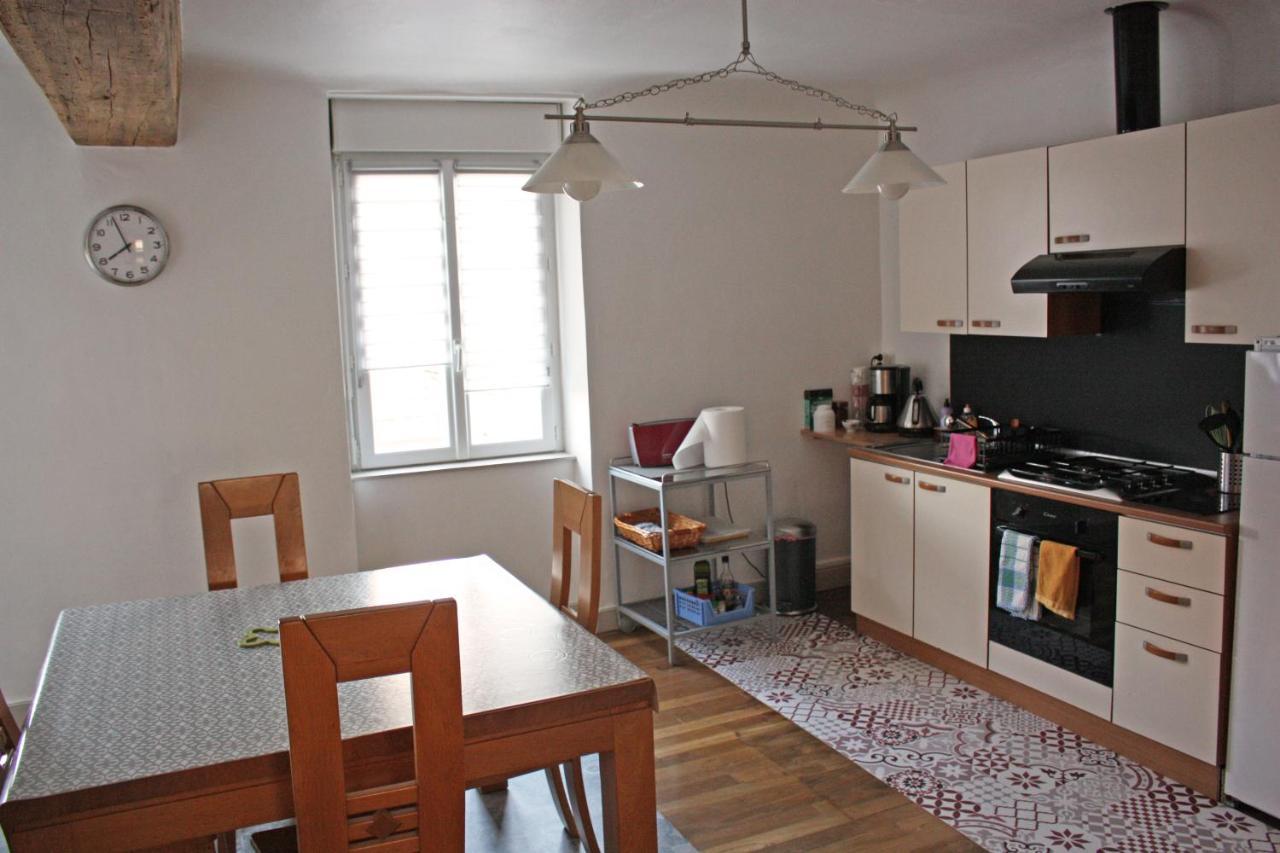 Bel appartement indépendant centre de Magny-Cours avec parking Esterno foto